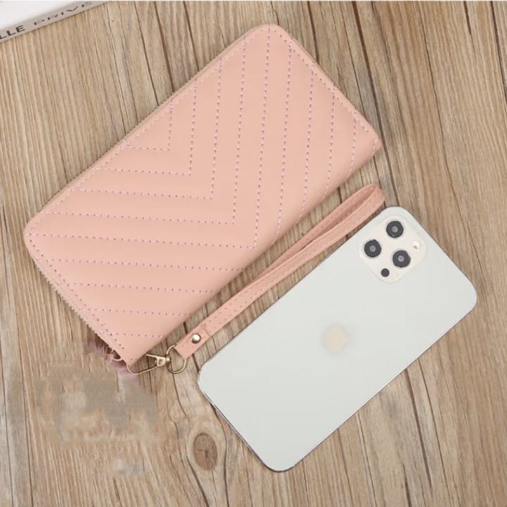 Slim clutch wallet